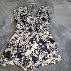 Charlotte Russe 2X Romper